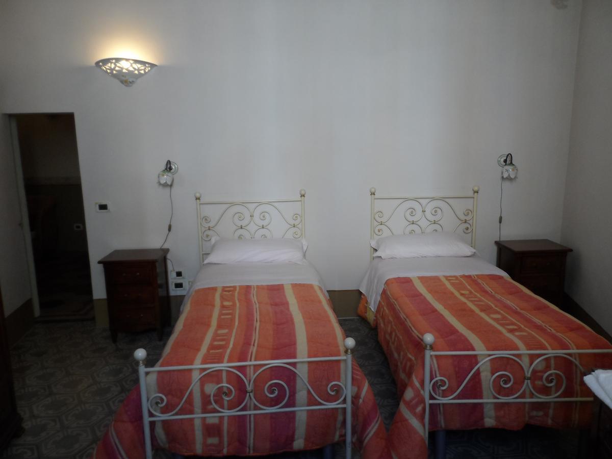 Dimora A Petritoli Hotel Exterior photo