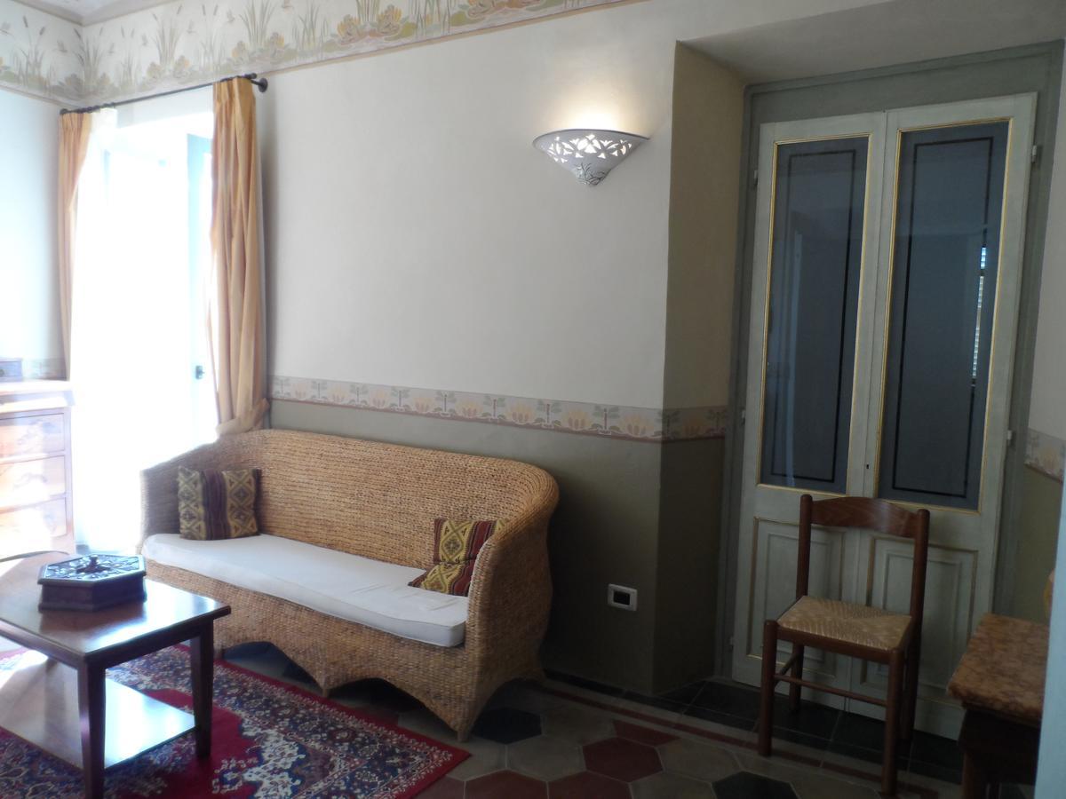 Dimora A Petritoli Hotel Exterior photo